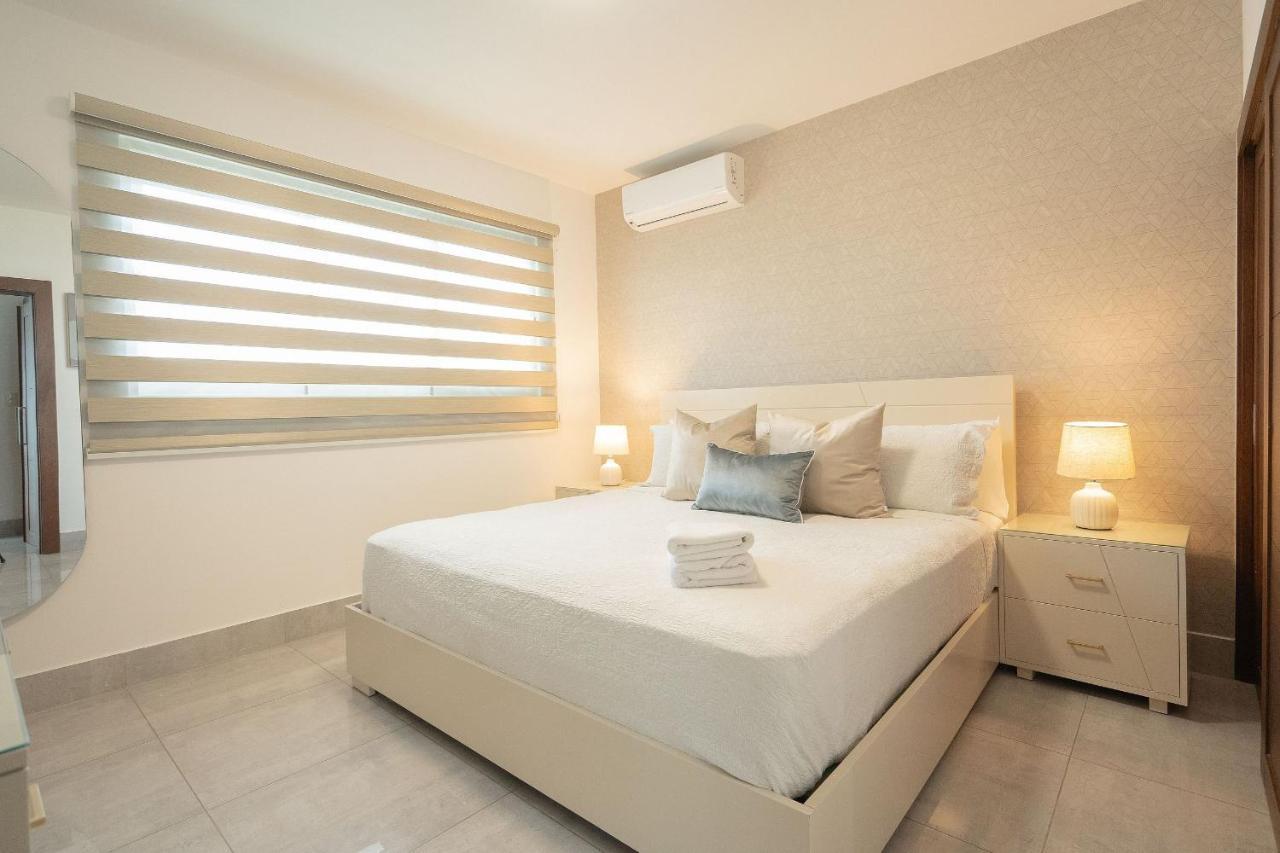 Soha Suites I ซานติอาโก เด ลอสกาบาเญโรส ภายนอก รูปภาพ