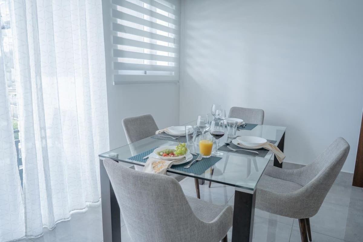 Soha Suites I ซานติอาโก เด ลอสกาบาเญโรส ภายนอก รูปภาพ